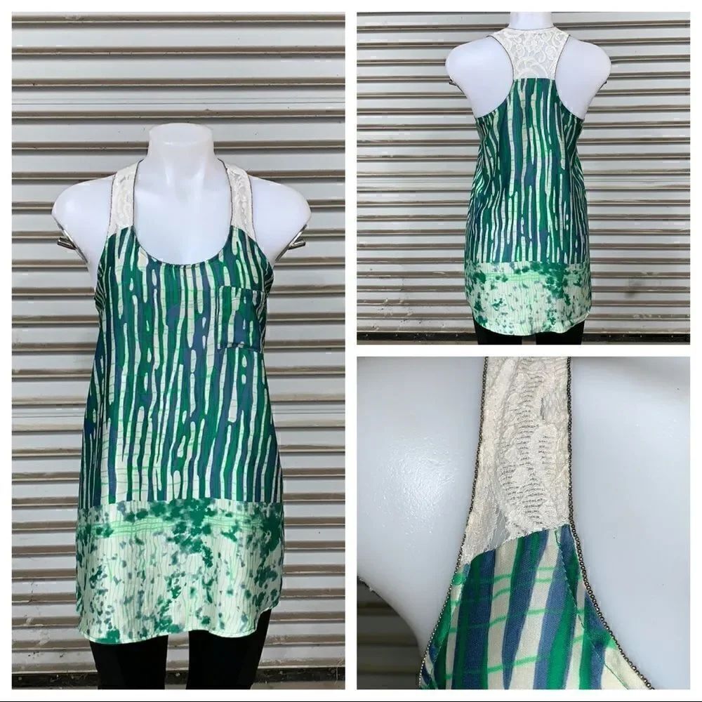 🛍️Collective Concepts lace t back top